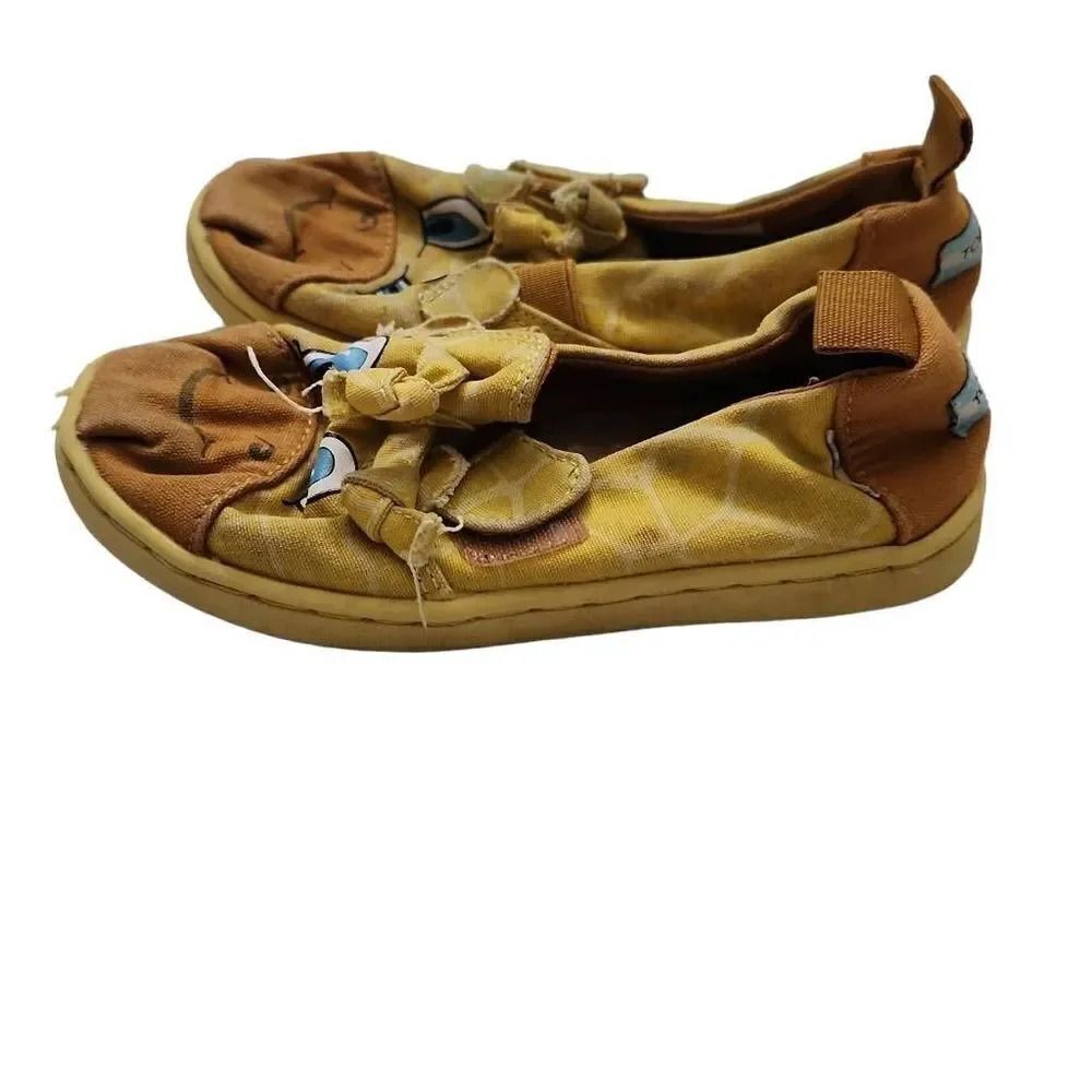 Toms Toddlers Size 9 Yellow Giraffe Canvas Shoes